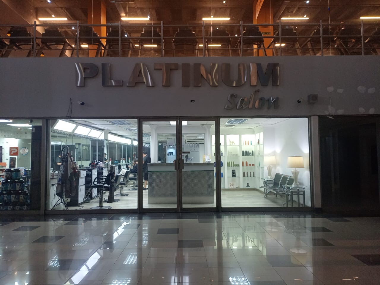 Platinum Salón